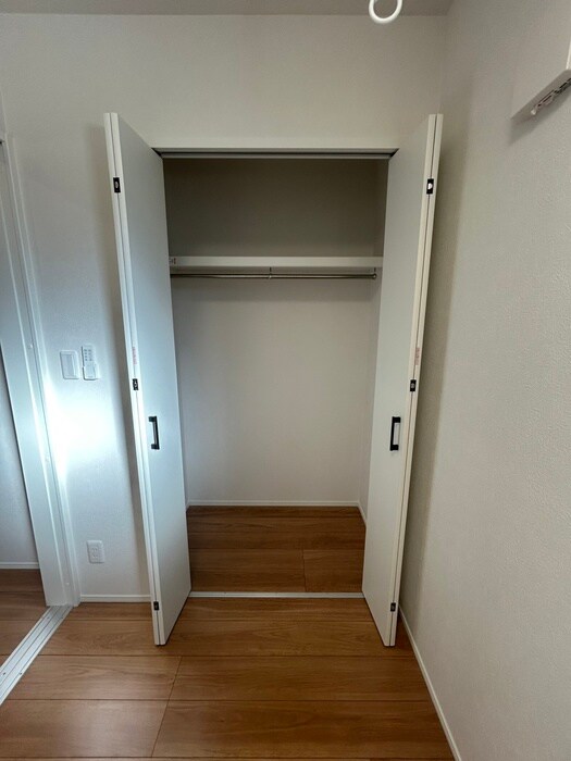 物件内観写真15　(収納)