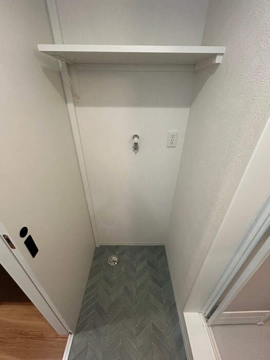 物件内観写真15　(洗濯機置場)