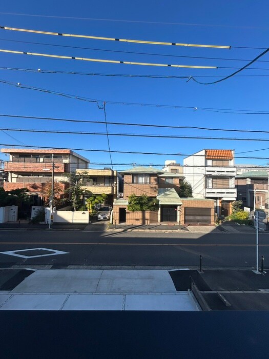 物件内観写真20　(室内からの展望)