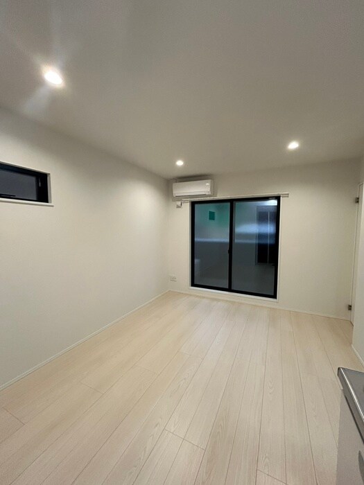 物件内観写真2　(居室)