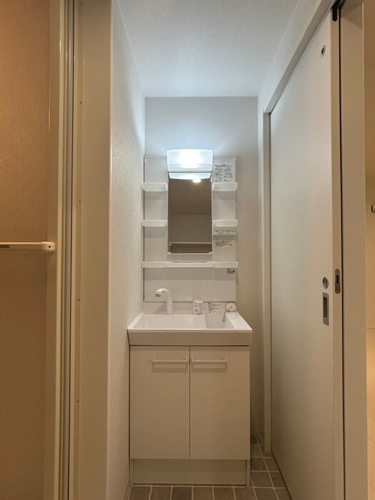 物件内観写真5　(洗面)