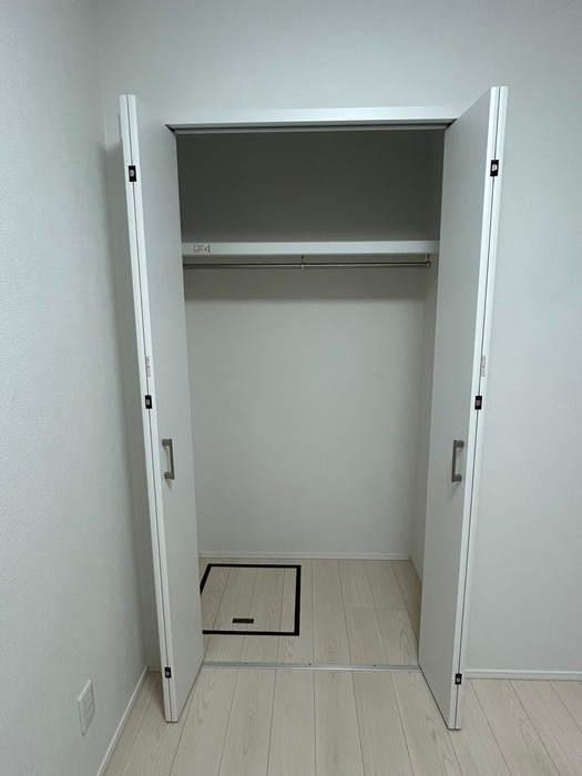 物件内観写真8　(収納)