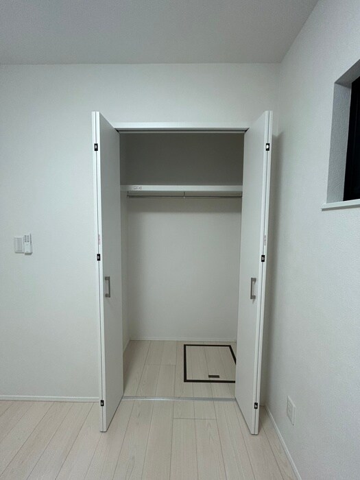 物件内観写真8　(収納)