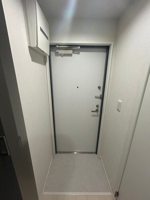 物件内観写真10　(玄関)