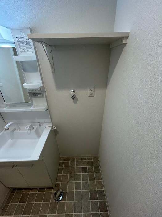 物件内観写真13　(洗濯機置場)