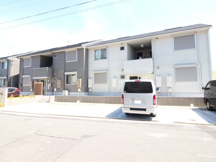 物件外観写真1　(外観写真)