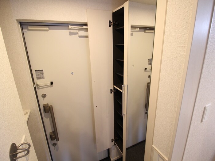 物件内観写真17　(靴箱)