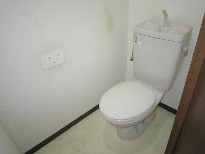 物件内観写真9　(トイレ)