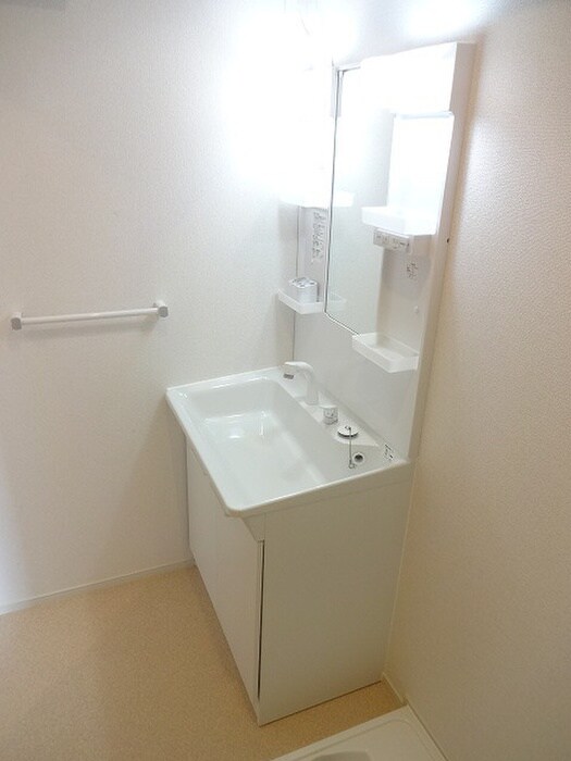 物件内観写真13　(洗面)