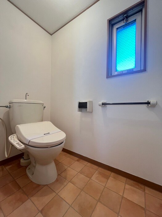 物件内観写真14　(トイレ)