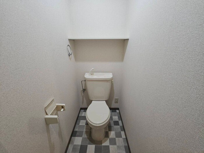 物件内観写真9　(トイレ)
