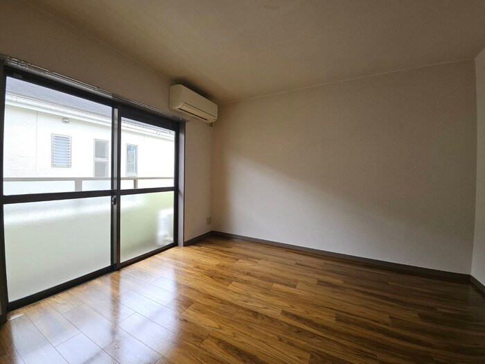 物件内観写真16　(居室)