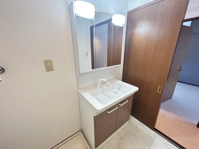 物件内観写真12　(洗面)