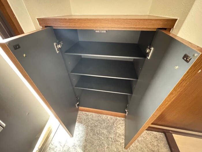 物件内観写真18　(靴箱)
