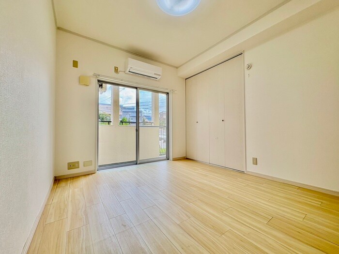 物件内観写真7　(居室)