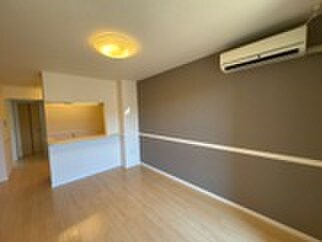 物件内観写真12　(居室)