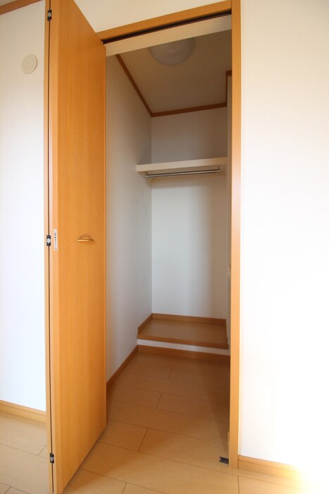 物件内観写真16　(収納)