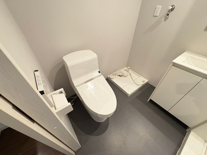 物件内観写真12　(トイレ)