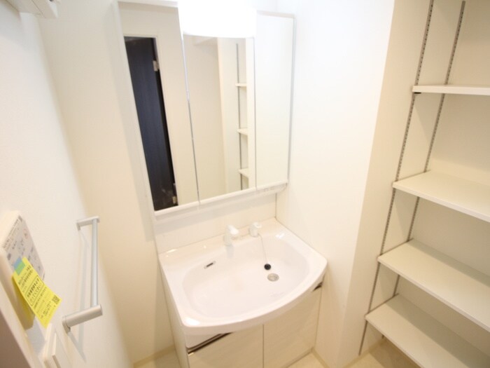 物件内観写真12　(洗面)