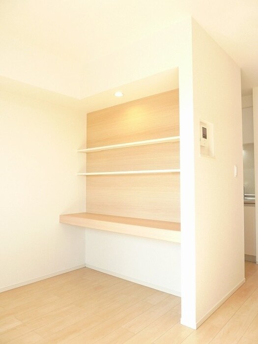 物件内観写真12　(収納)