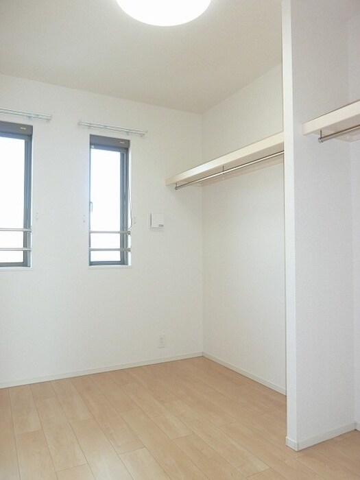 物件内観写真15　(居室)