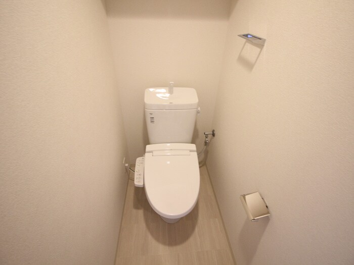 物件内観写真13　(トイレ)