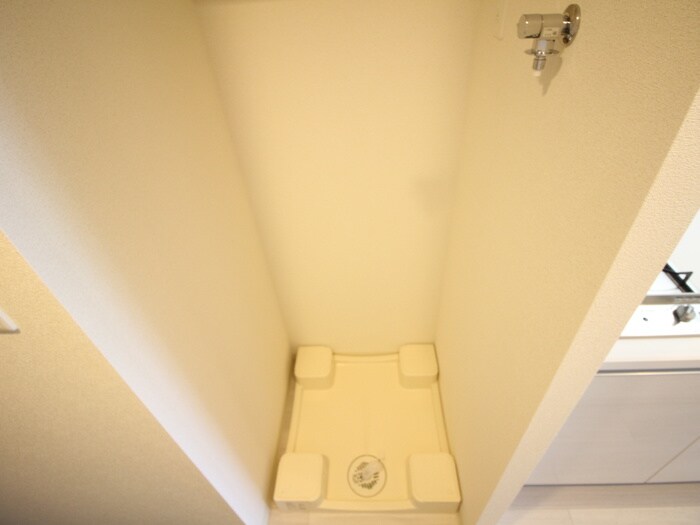 物件内観写真13　(洗濯機置場)