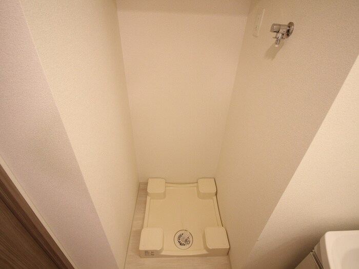 物件内観写真14　(洗濯機置場)