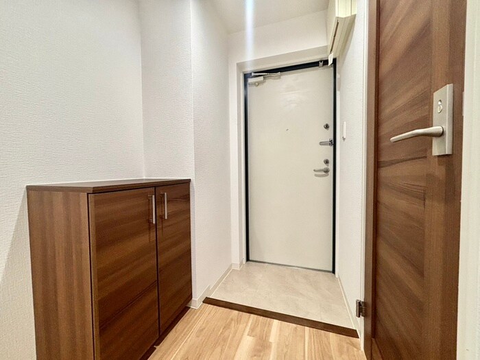 物件内観写真15　(玄関)