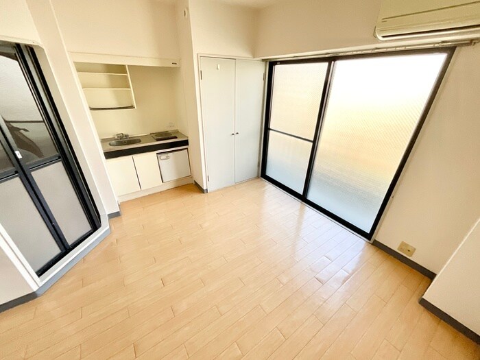 物件内観写真7　(居室)