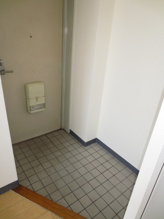 物件内観写真15　(玄関)