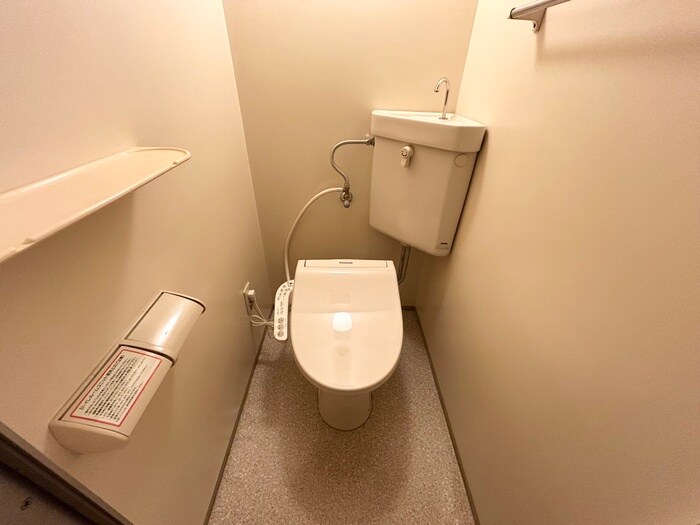 物件内観写真12　(トイレ)