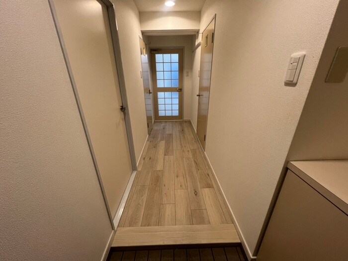 物件内観写真21　(廊下)