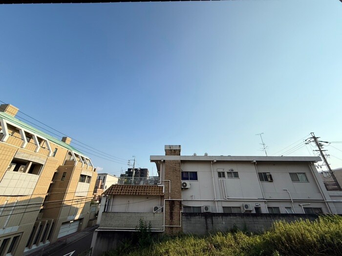 物件内観写真22　(室内からの展望)