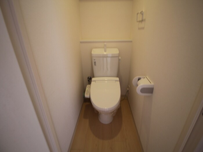 物件内観写真14　(トイレ)