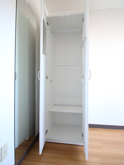 物件内観写真9　(収納)