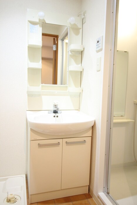 物件内観写真12　(洗面)