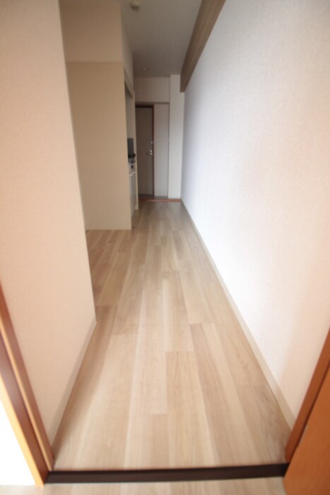 物件内観写真18　(廊下)