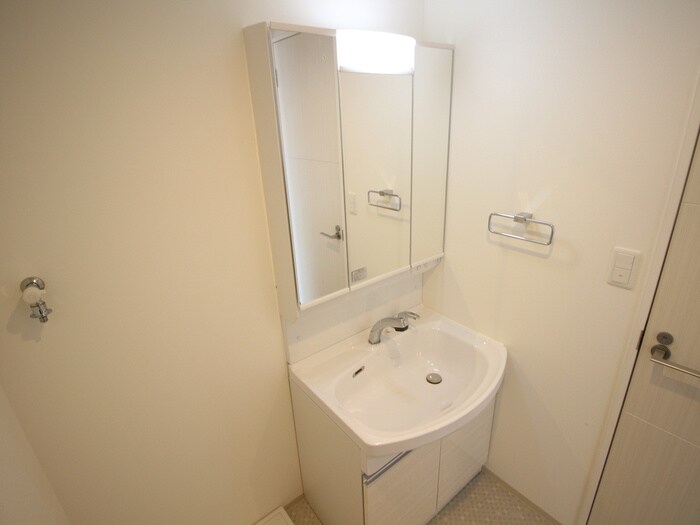 物件内観写真12　(洗面)