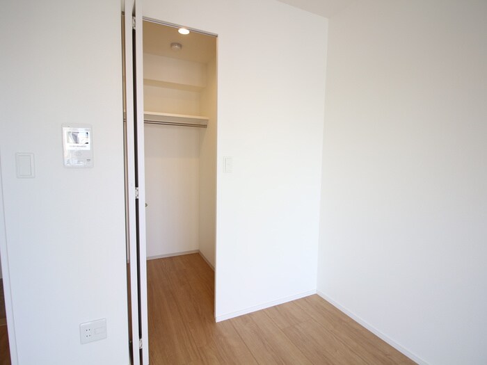 物件内観写真15　(収納)