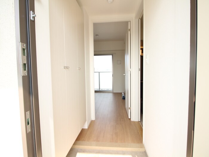 物件内観写真17　(廊下)
