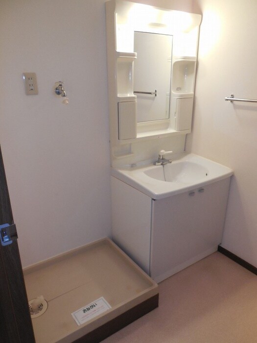 物件内観写真12　(洗面)