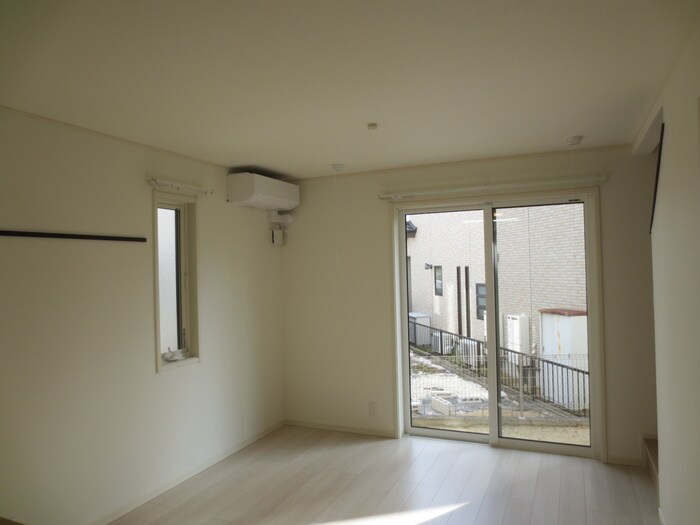 物件内観写真5　(居室)