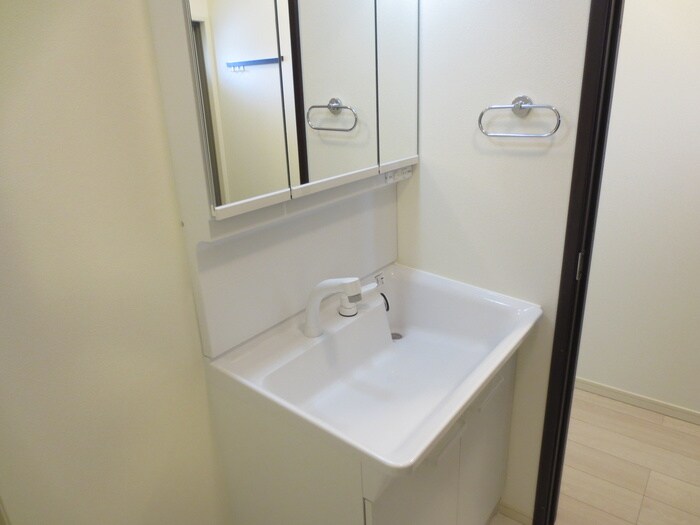 物件内観写真11　(洗面)