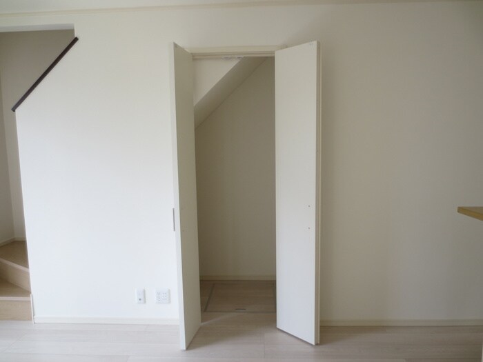 物件内観写真19　(収納)