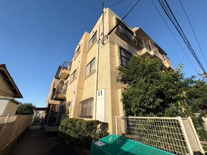 ロイヤルハイツ日和外観写真