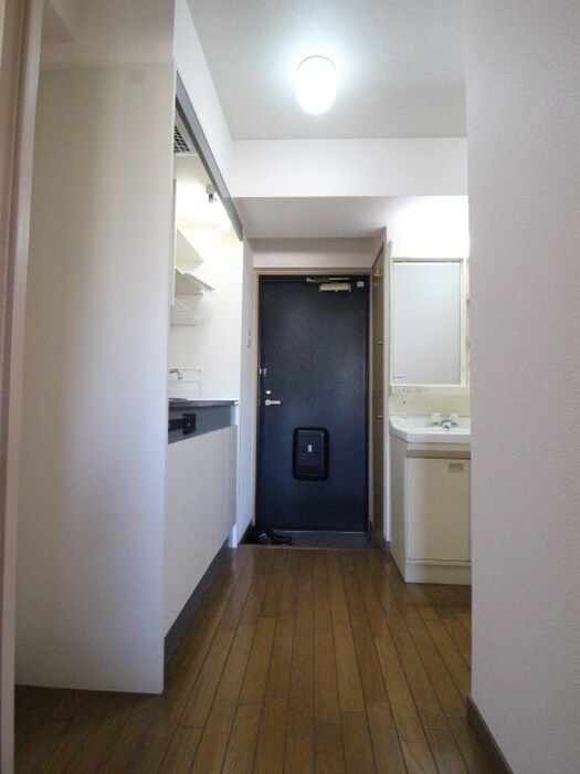 物件内観写真19　(廊下)