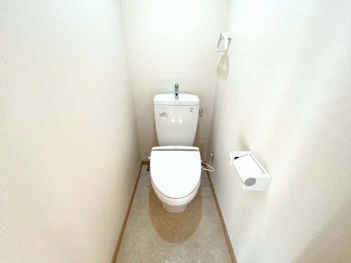 物件内観写真11　(トイレ)