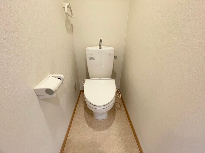 物件内観写真11　(トイレ)