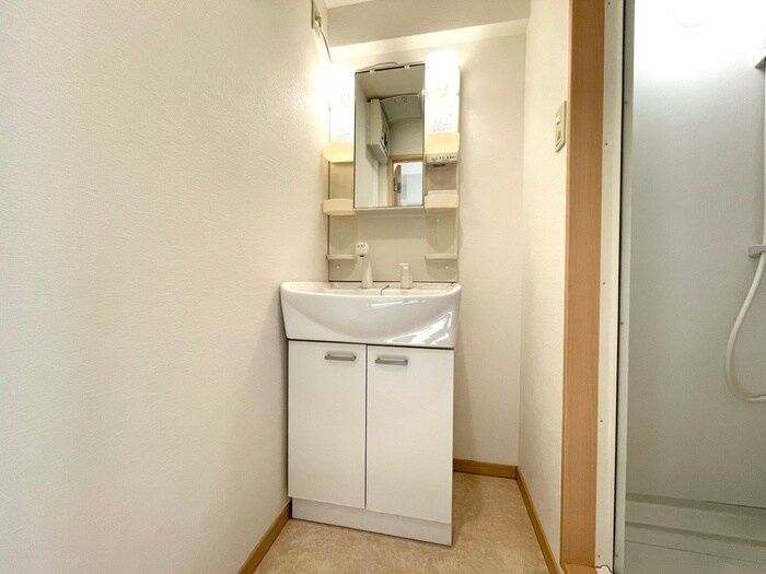 物件内観写真12　(洗面)